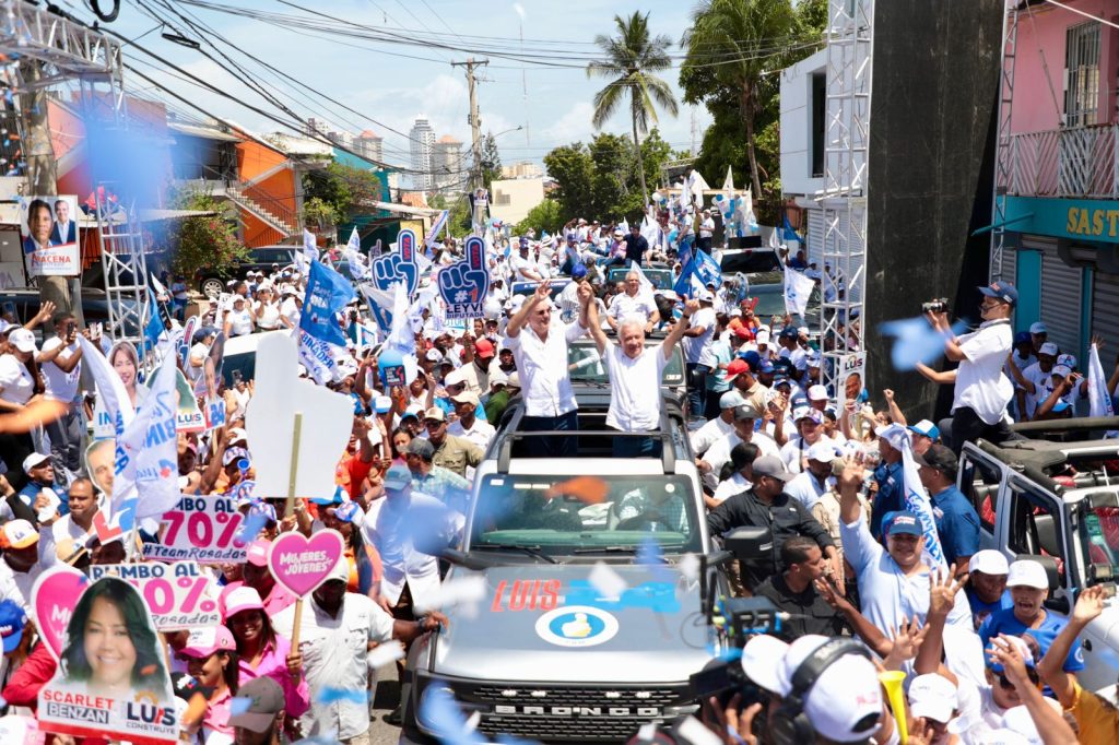 Abinader dice que el proximo domingo 19 de mayo sera un pleibiscito a favor de las acciones que ha realizado en estos cuatro anos de gestion