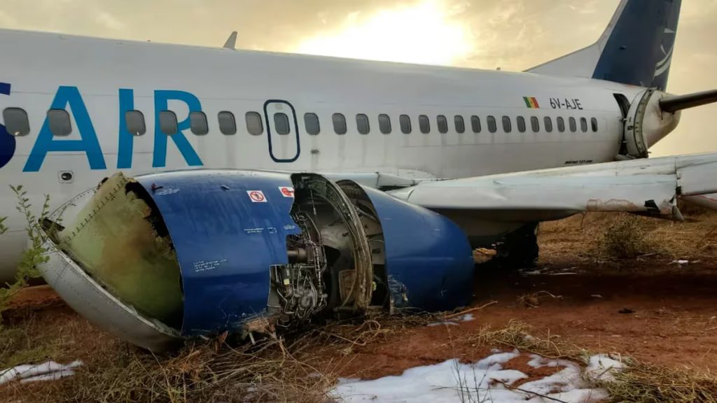 Boeing 737 con 85 personas a bordo se salio de pista en Senegal hay 11 heridos1