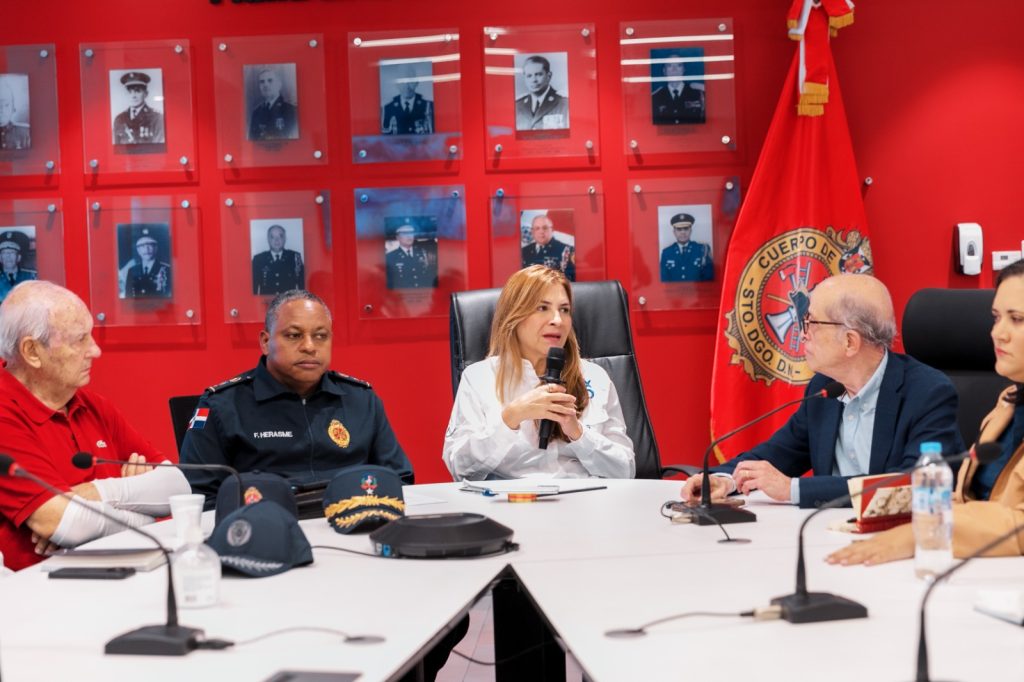 Carolina Mejia dispone mayores acciones ante lluvias