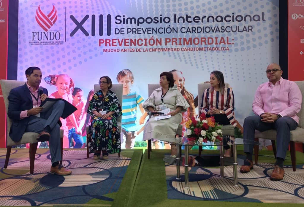 FUNDO realiza XIII simposio de prevención cardiovascular FUNDO realiza XIII simposio de prevencion cardiovascular