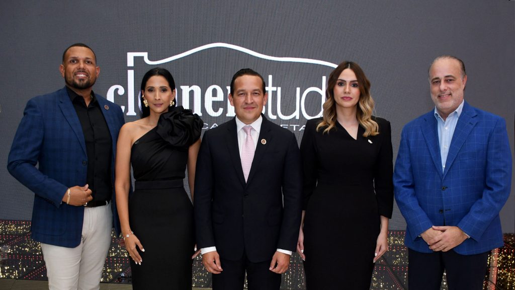 Fausto Infante Edith Marie Perez Yasser Gonzalez Arlene Diaz y Omar Rojas