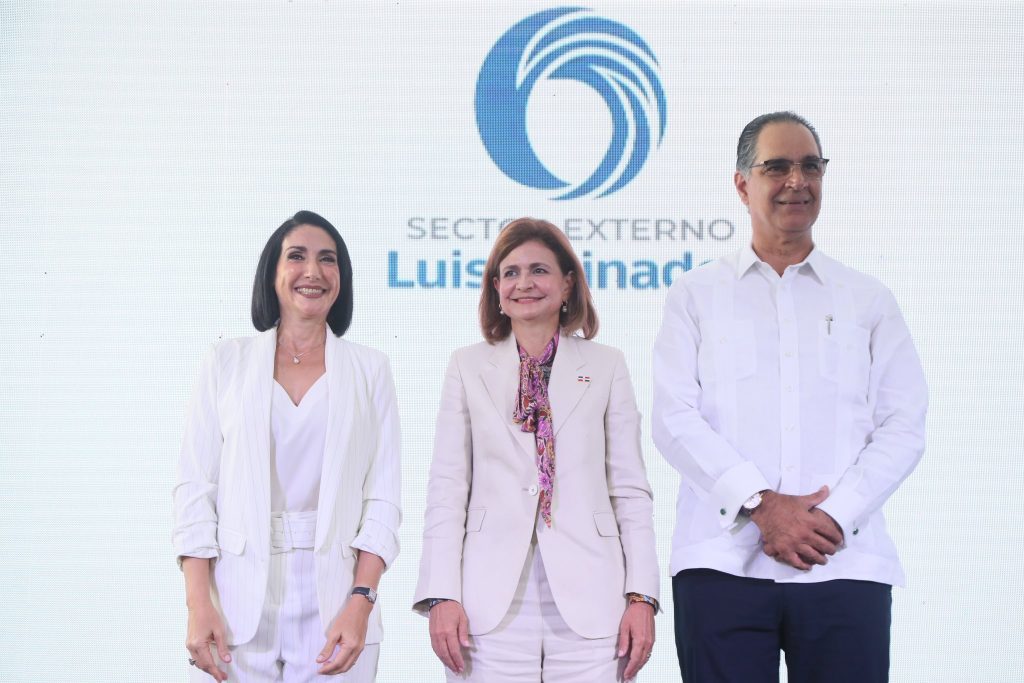 Raquel Pena Santiago Hazim y Rquel Arbaje eljacaguero