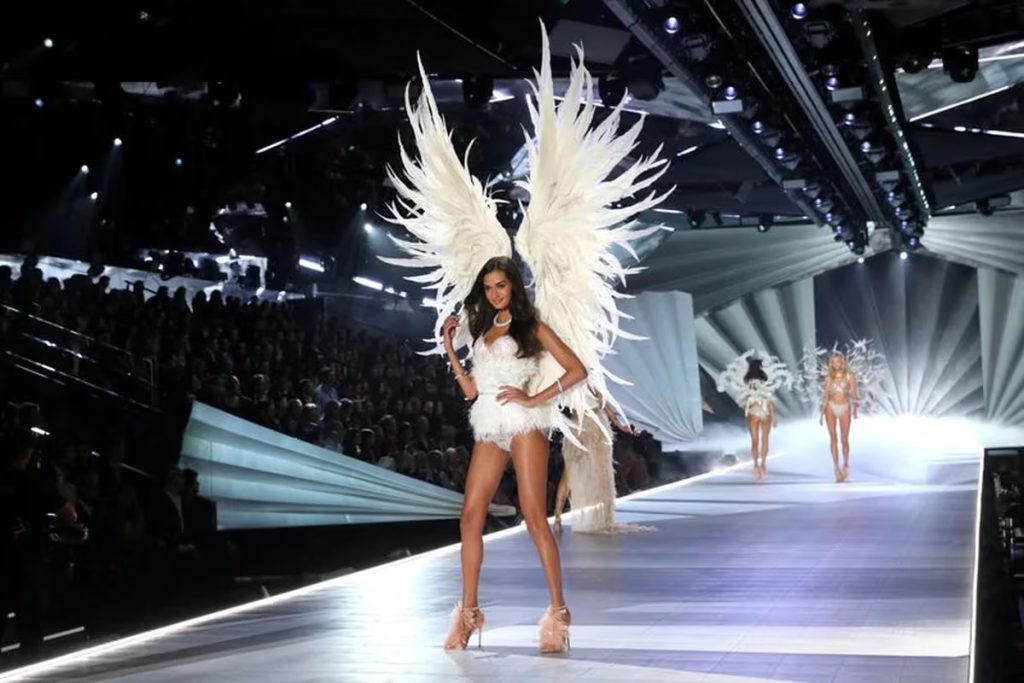 Victorias Secret anuncio el regreso de su desfile tras seis anos de ausencia