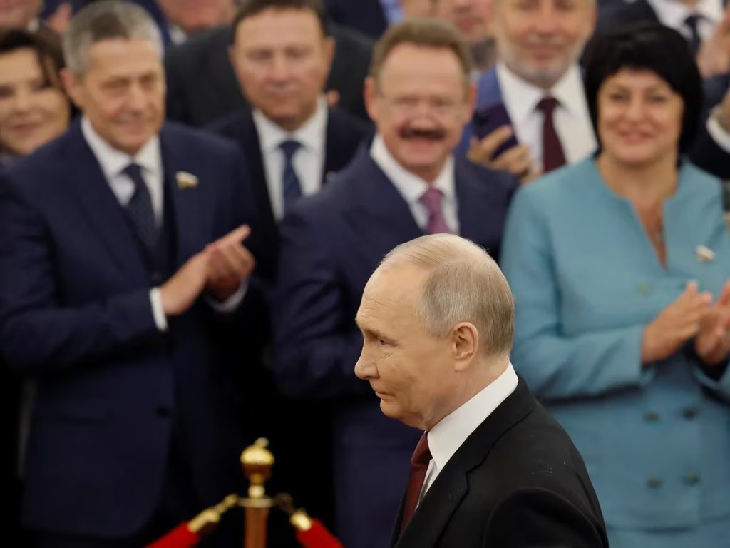 Vladimir Putin toma posesion como presidente de Rusia1