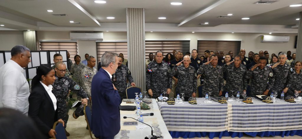 Presidente Abinader encabeza reunión de seguimiento al Plan de Seguridad Ciudadana Abinader encabeza reunion de seguimiento al Plan de Seguridad Ciudadana