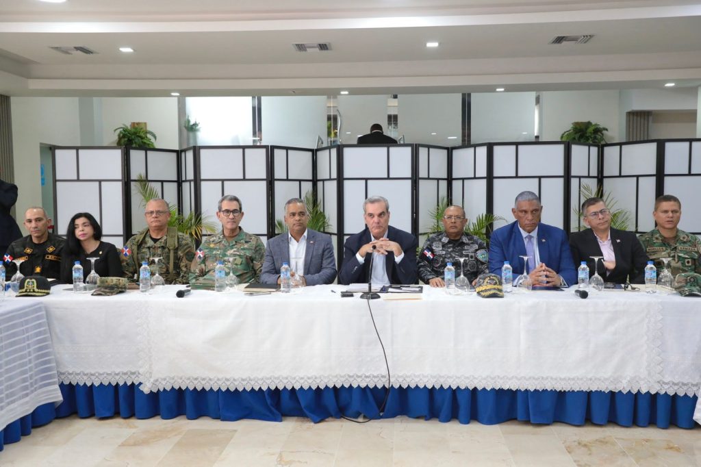 Presidente Abinader encabeza reunión de seguimiento al Plan de Seguridad Ciudadana Abinader encabeza reunion de seguimiento al Plan de Seguridad Ciudadana