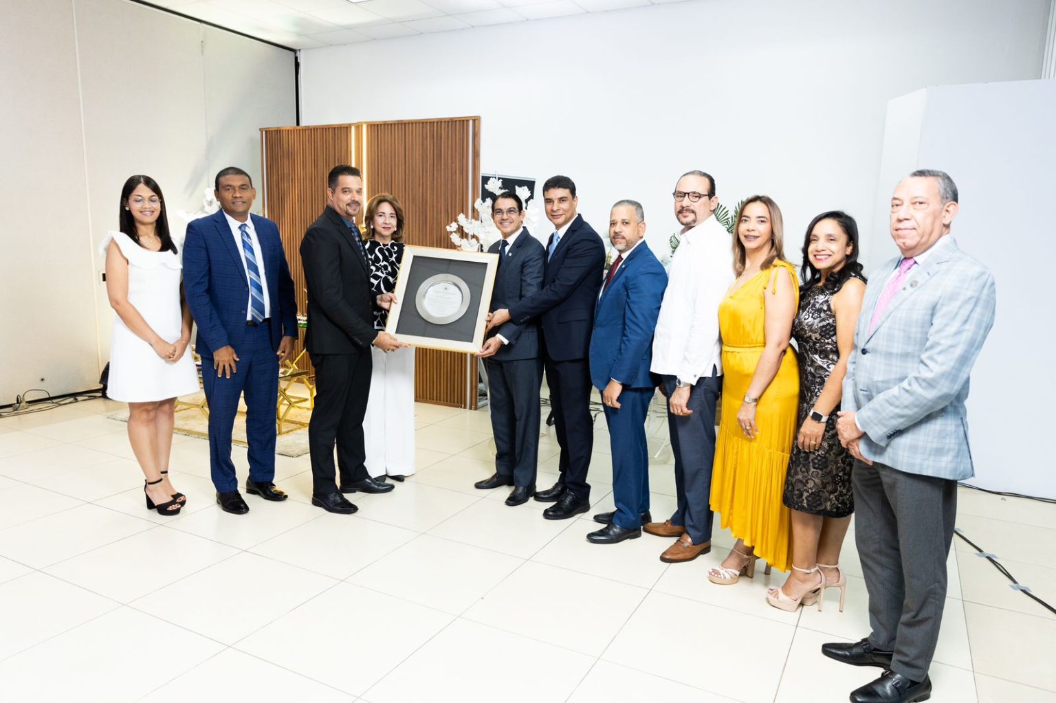 Bernardo Hilario durante la graduacion y conmemoracion del decimo aniversario de la Residencia