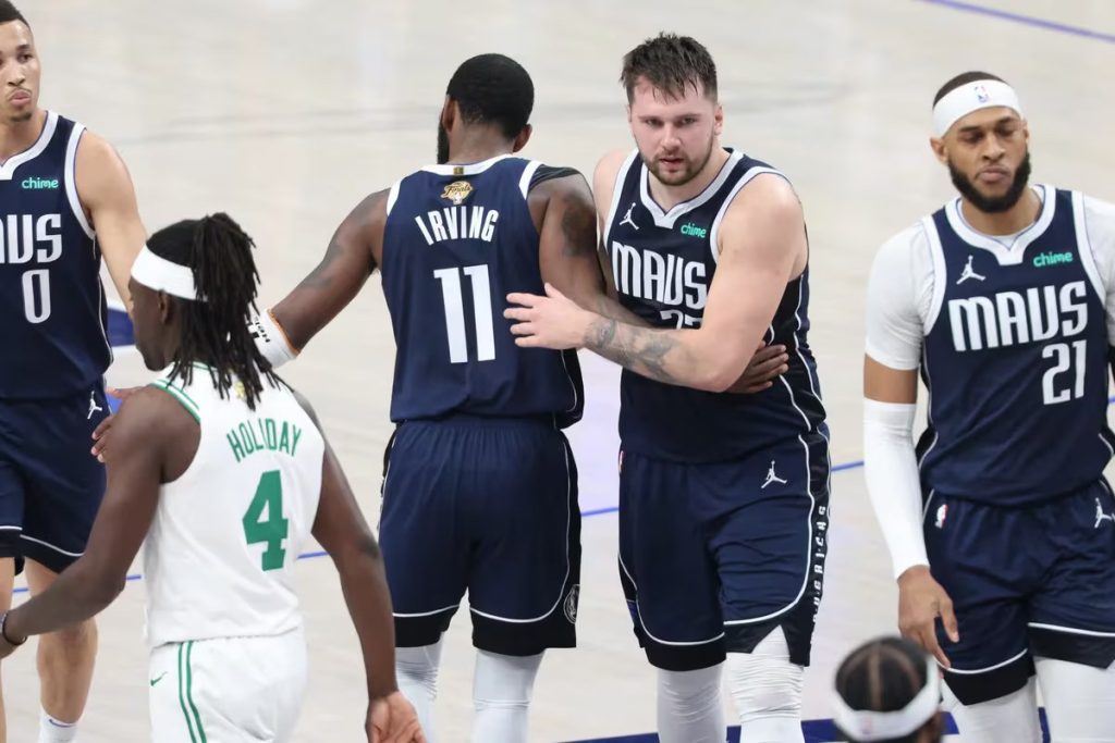 Doncic Brilla y los Mavericks Evitan el Festejo de los Celtics en la Final de la NBA