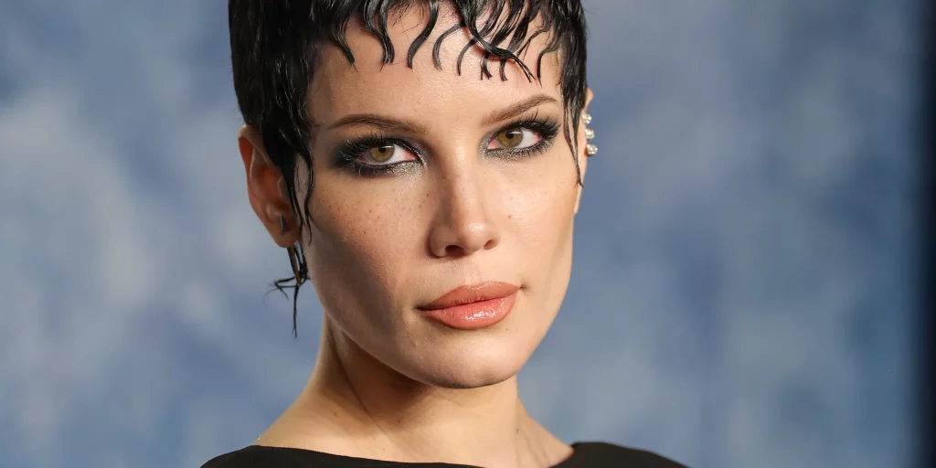 Halsey revela enfermedad: “En pocas palabras, tengo suerte de estar viva” Halsey