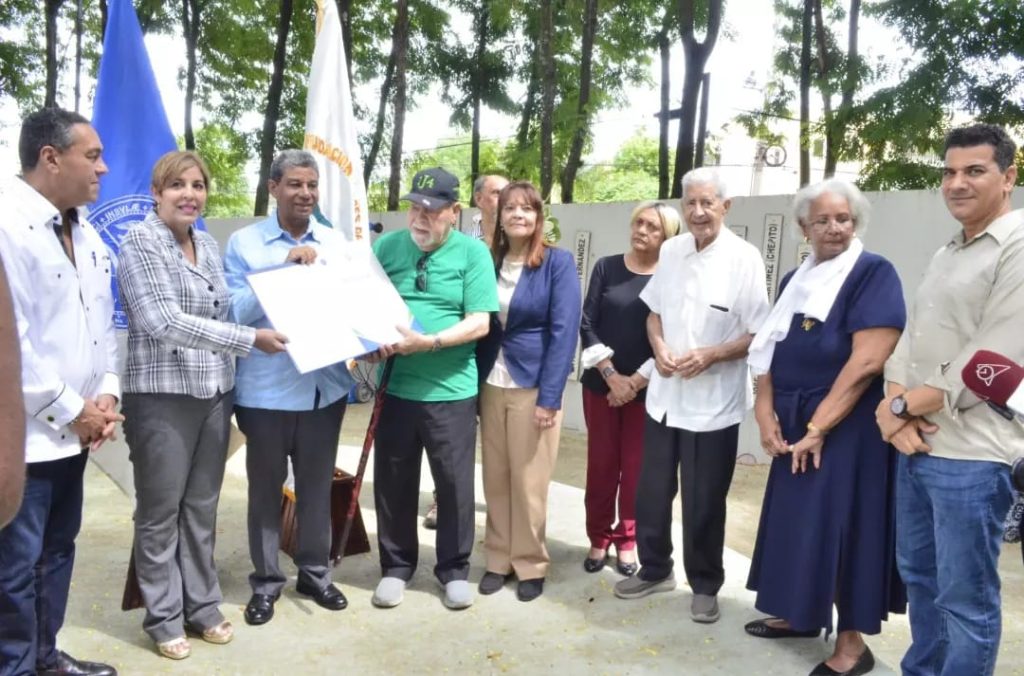 Rinden homenaje a los combatientes del 14 y 20 de Junio