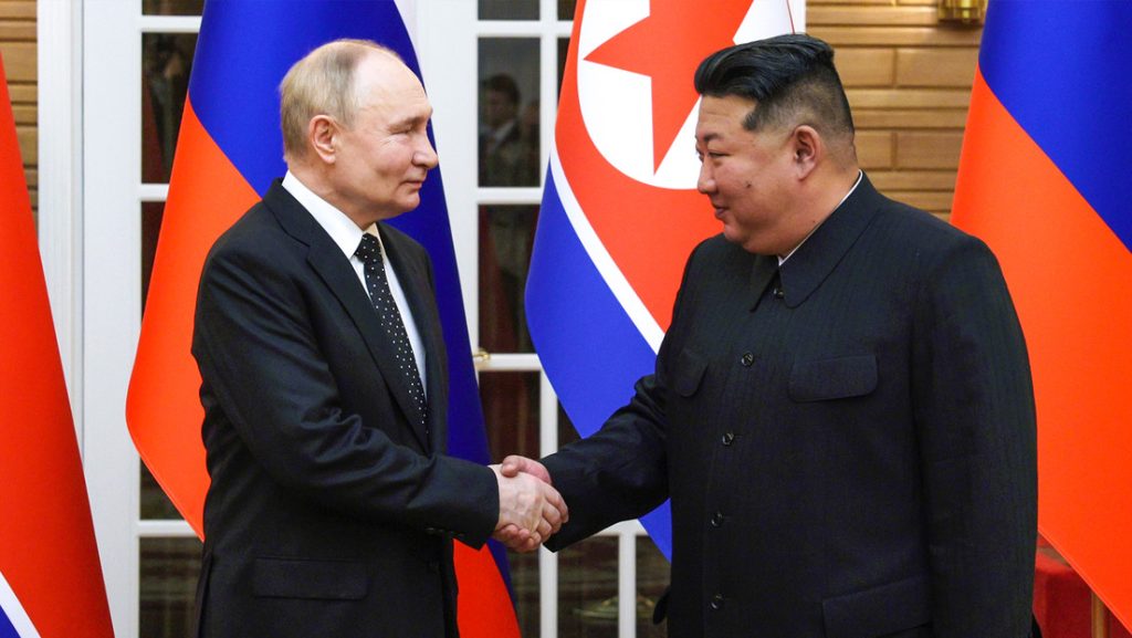 Vladimir Putin y el lider de Corea del Norte Kim Jong un en Pionyang