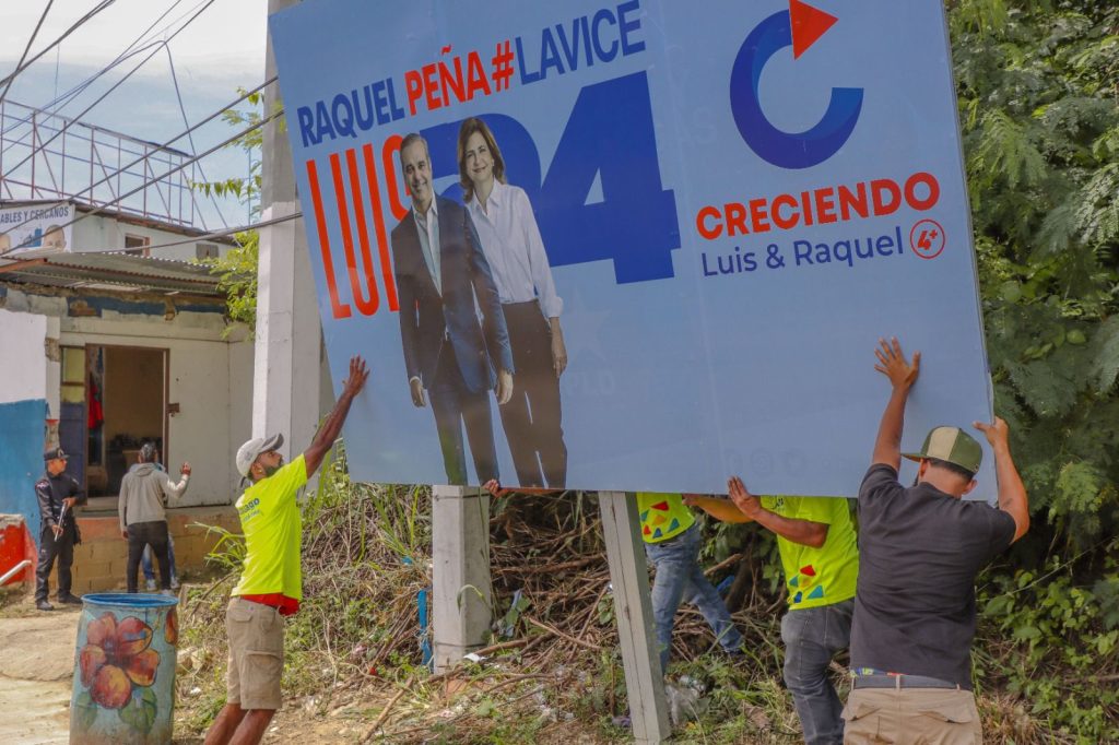 vallas publicitaria en Santiago eljacaguero