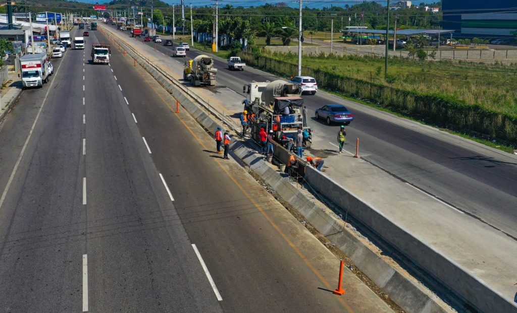 Autopista Duarte en Santiago eljacaguero1