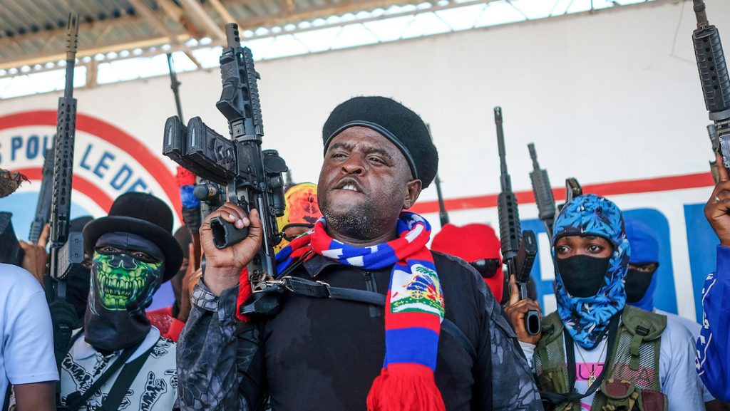 Barbecue propone deponer armas e iniciar dialogo en Haiti