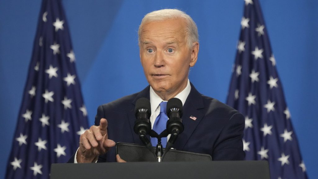 Biden sufre nuevos lapsus en una rueda crucial