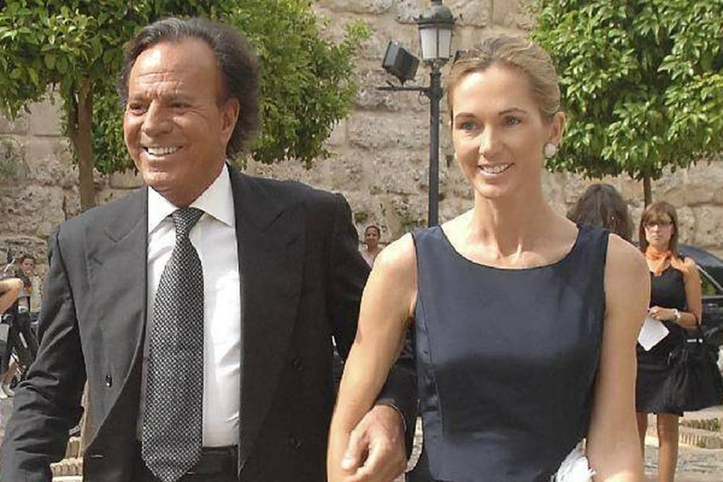 Julio Iglesias y Miranda en la decada de los 2000 e1721248842356