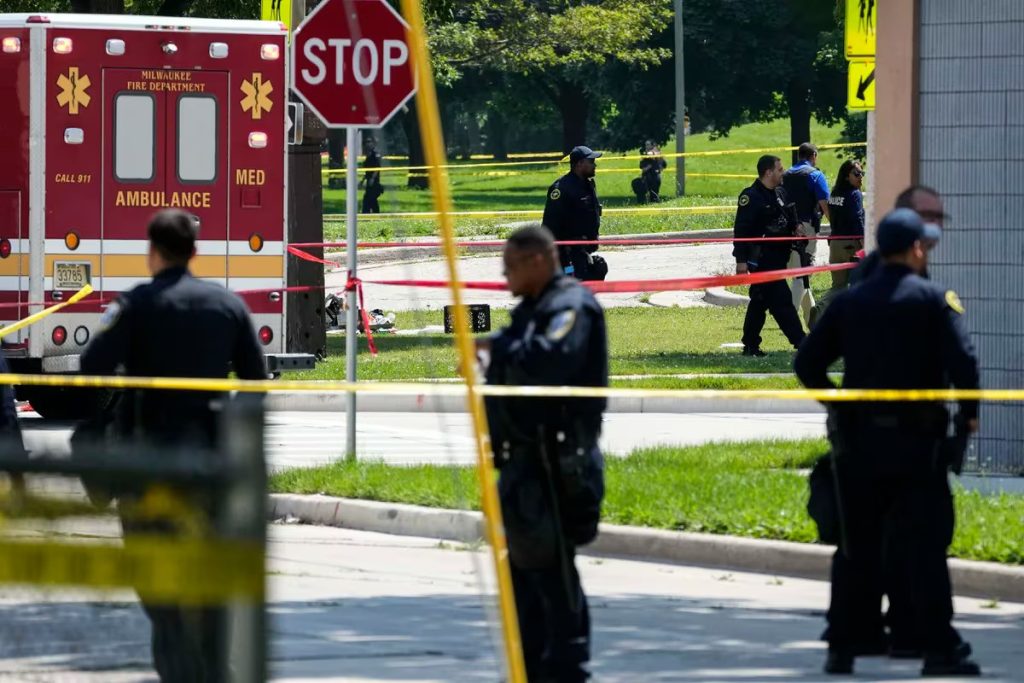 Policia abate a hombre armado cerca de la Convencion Nacional Republicana en Milwaukee