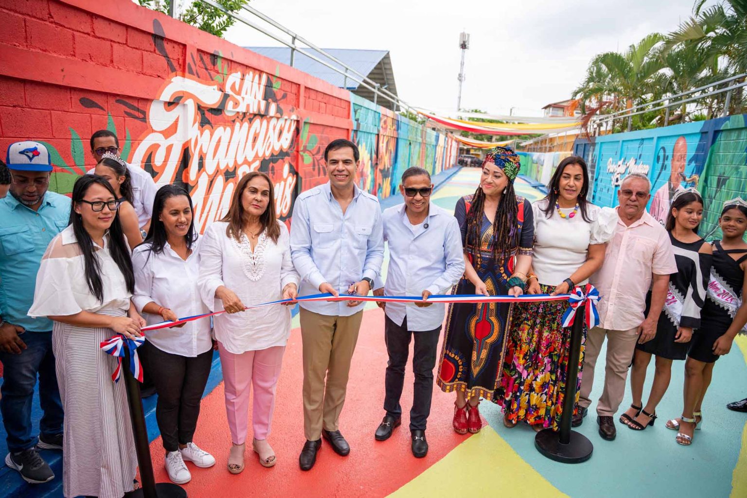 Roberto Angel encabeza lanzamiento de la Ruta de Arte Urbano con 6507.4 m² en provincia Duarte