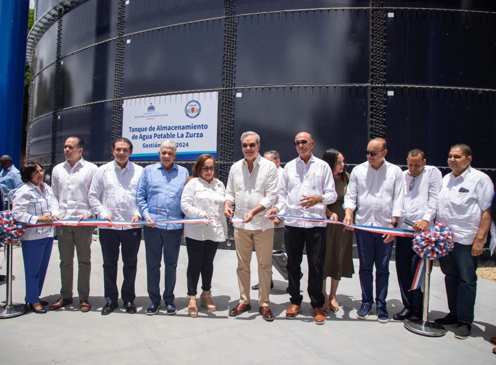 Presidente Abinader inaugura obras de agua potable y saneamiento en Santiago por 850 millones de pesos Abinader inaugura obras de agua potable y saneamiento en Santiago por 850 millones de pesos