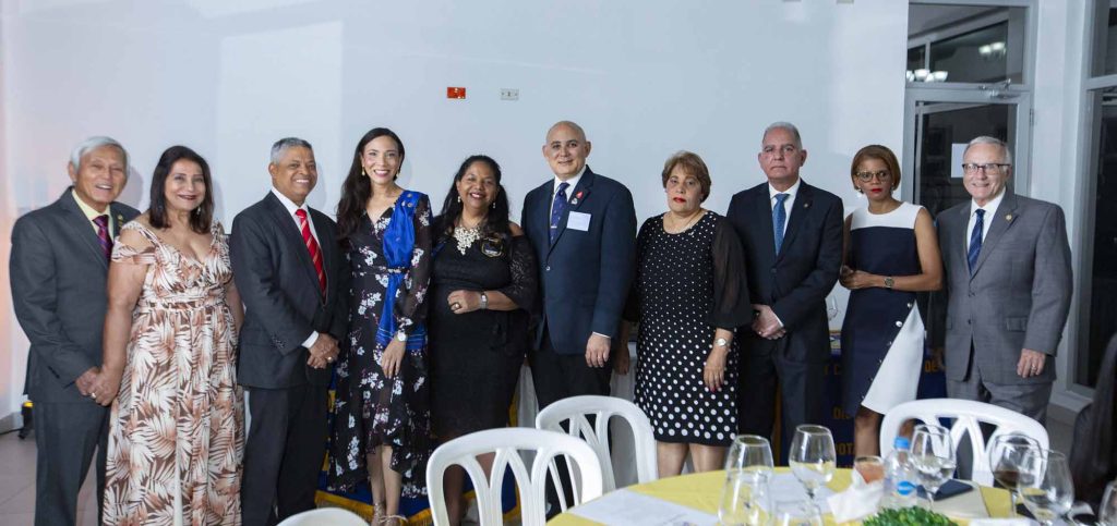 Club Rotario Santiago de los Caballeros celebra 80 años de servicio a la comunidad Club Rotario Santiago de los Caballeros Celebra 80 Anos de Servicio a la Comunidad