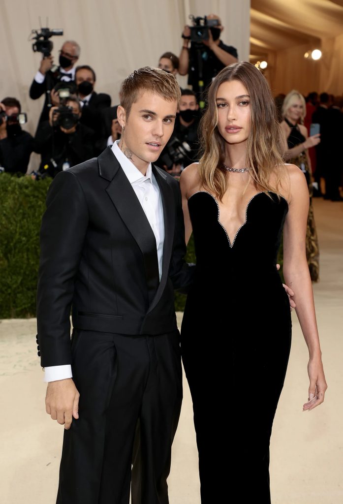 Justin Bieber y su esposa Hailey Baldwin Bieber dieron a conocer la feliz noticia del nacimiento de su bebe1