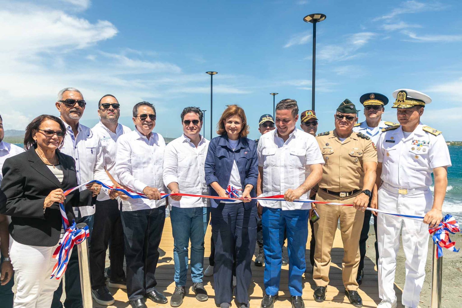 Raquel Pena inaugura importantes infraestructuras pesqueras en Pedernales y Bani