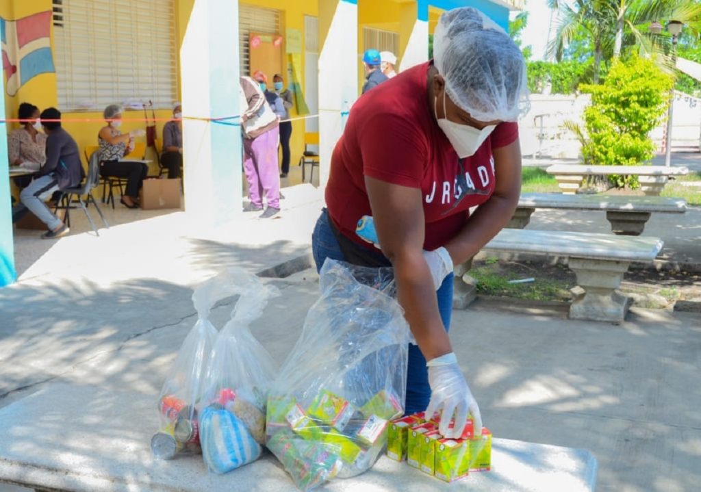 alimentos y kits escolares en todos los centros educativos desde hoy