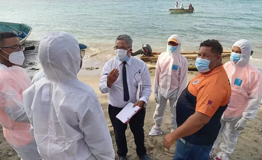 autoridades dominicanas la localizacion de la embarcacion se produjo tras recibir la alerta de un pescador de la zona