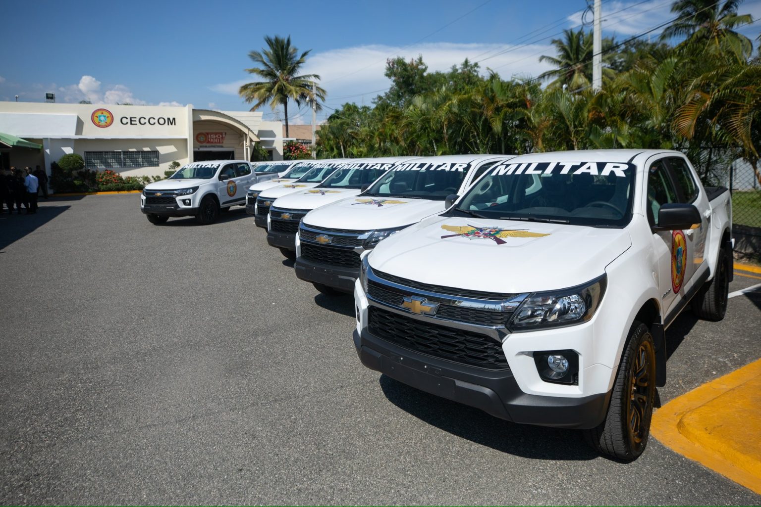 vehiculos al CECCOM para fortalecer la lucha contra el comercio ilicito