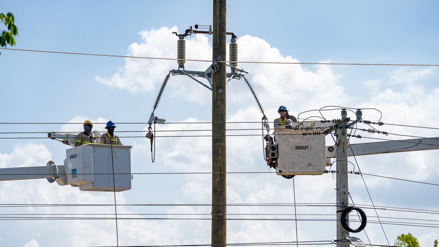 ETED fortalece el sistema de transmision a 69 kV en el Cibao Central