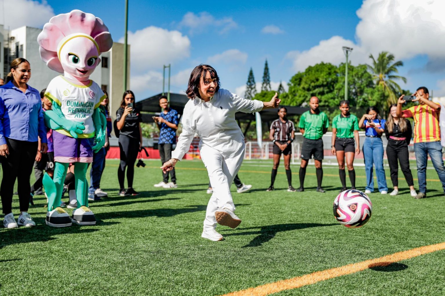 Inauguran Mundialito de Futbol Femenino Sub 13 como antesala del Mundial Sub 17 de la FIFA1