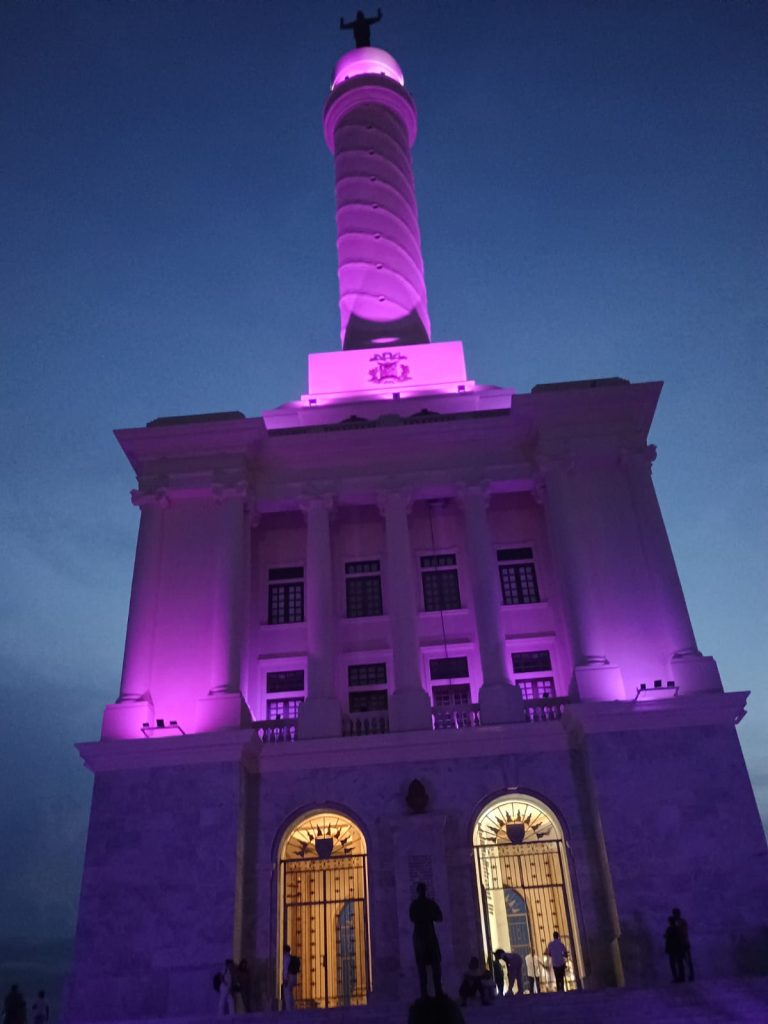 Monumento de Santiago a los Heroes de la Restauracion