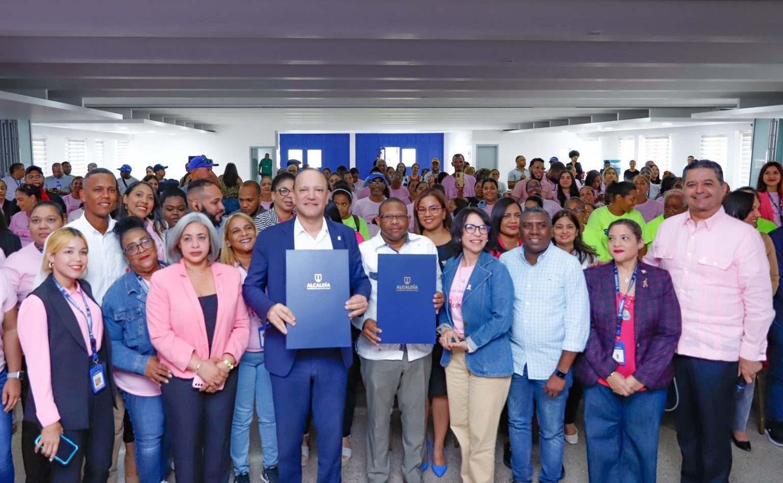 Alcaldia de Santiago firma acuerdo con el Instituto Oncologico del Cibao para la prevencion del cancer