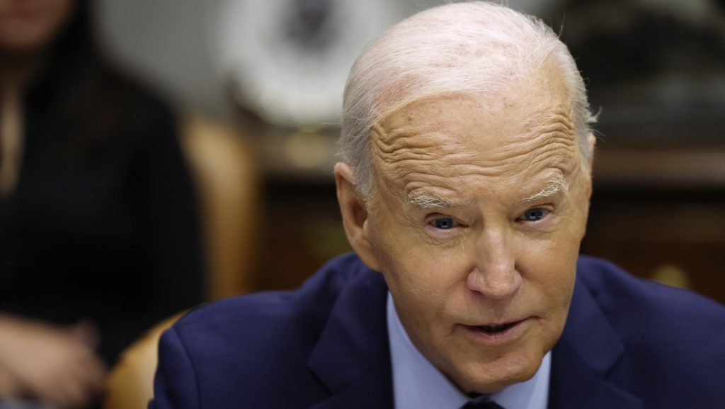 Biden dice que Milton podria ser el peor huracan que azote Florida en mas de un siglo