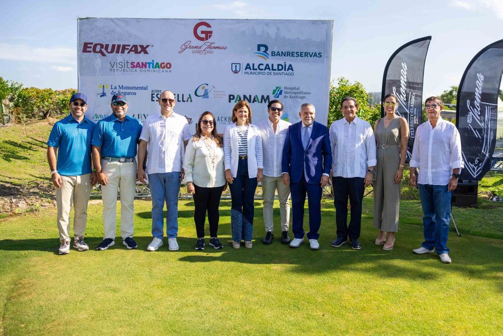 Grand Thomas Celebrity 2024 con el putt de honor eljacaguero