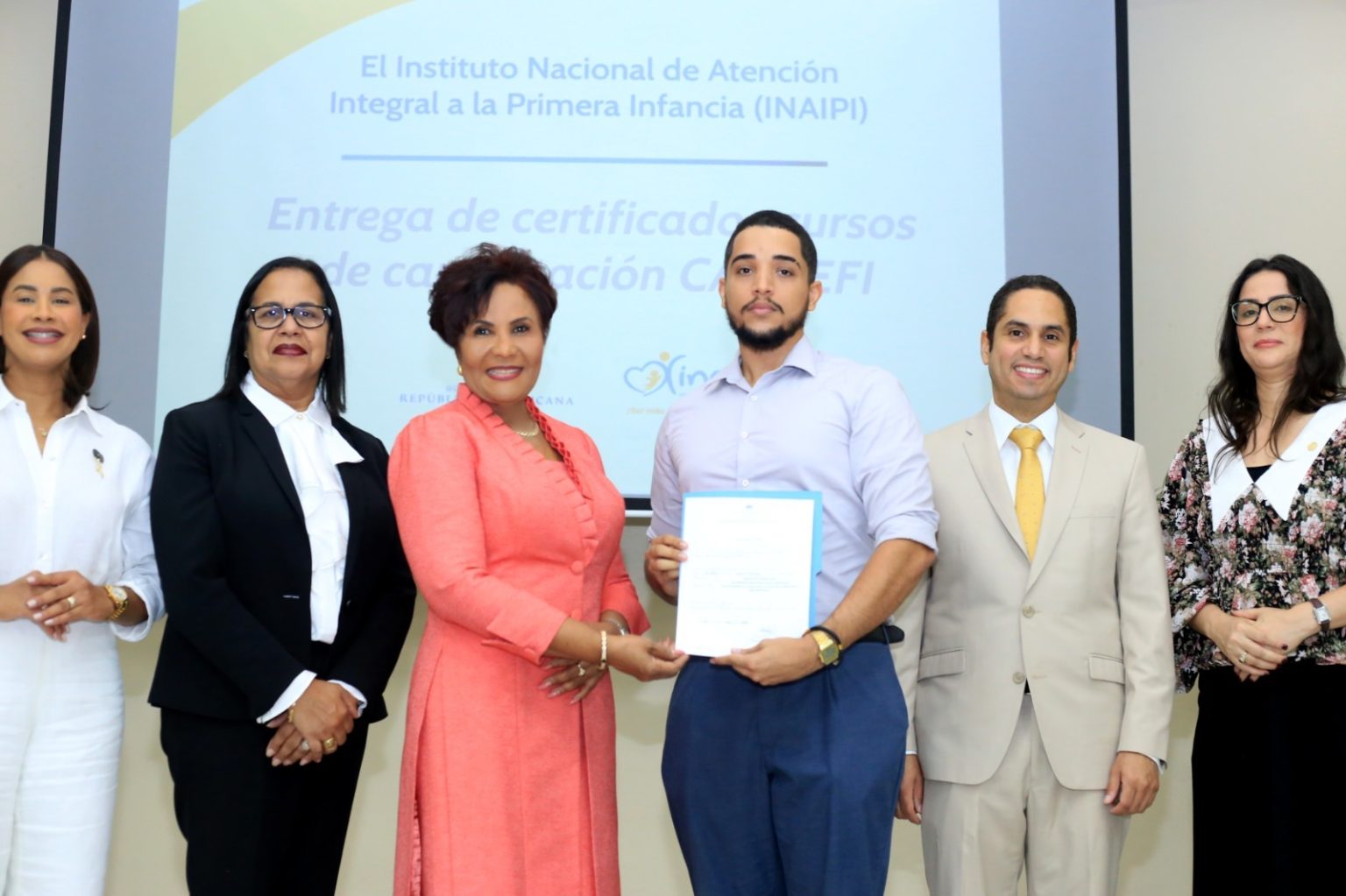 INAIPI realiza entrega de certificados a colaboradores capacitados por el CAPGEFI