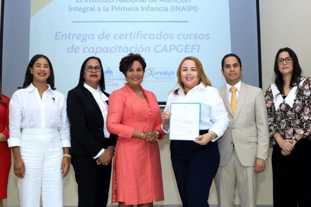 INAIPI realiza entrega de certificados a colaboradores capacitados por el CAPGEFI1