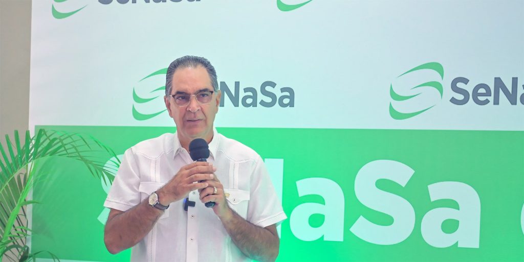 SeNaSa reitera su compromiso de garantizar atención con adultos mayores Santiago Hazim eljacaguero