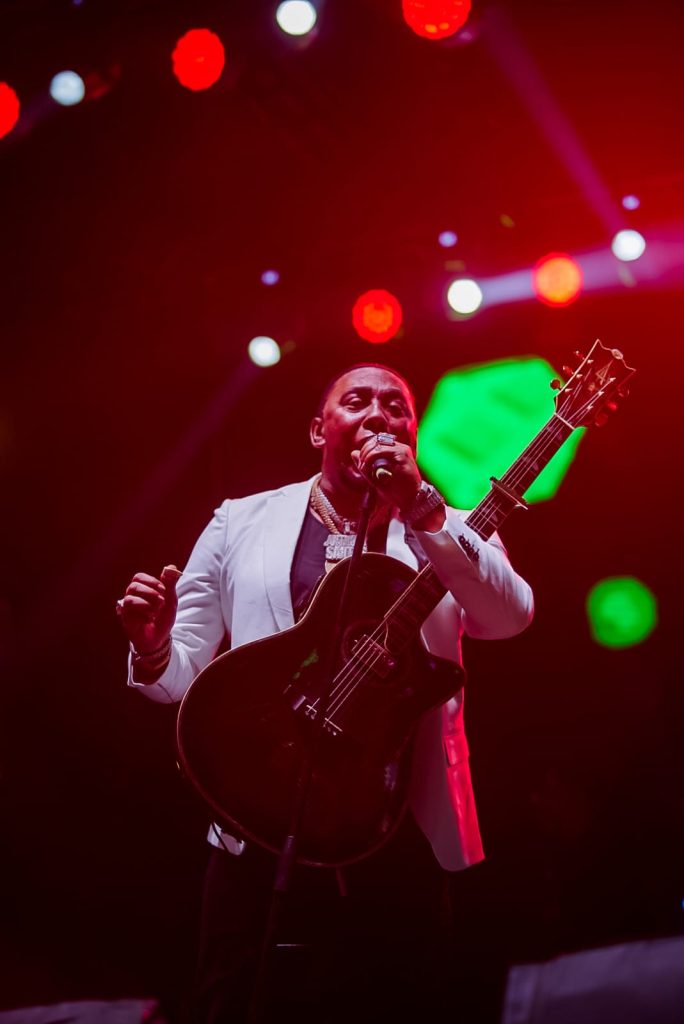 Anthony Santos rompe paradigma del emblemático Faro Colón con su concierto* WhatsApp Image 2024 10 19 at 1.29.01 PM