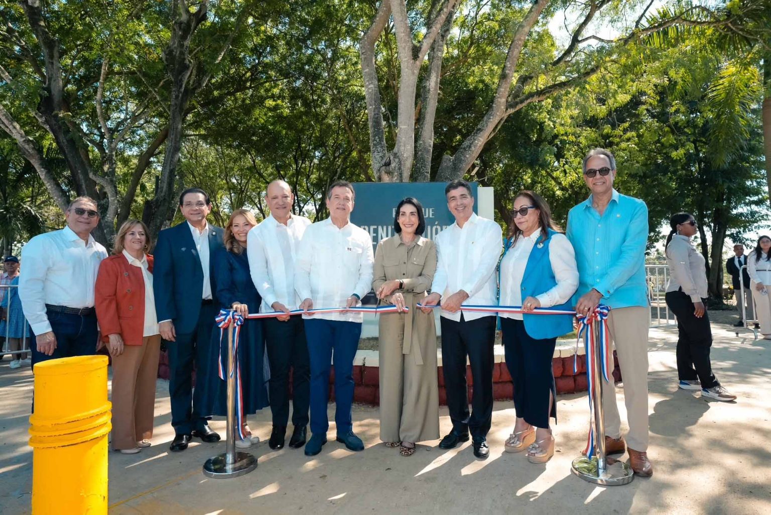 Banco Popular Primera Dama MICM y Alcaldia de Santiago inauguran Parque Benito Juarez en Villa Olga