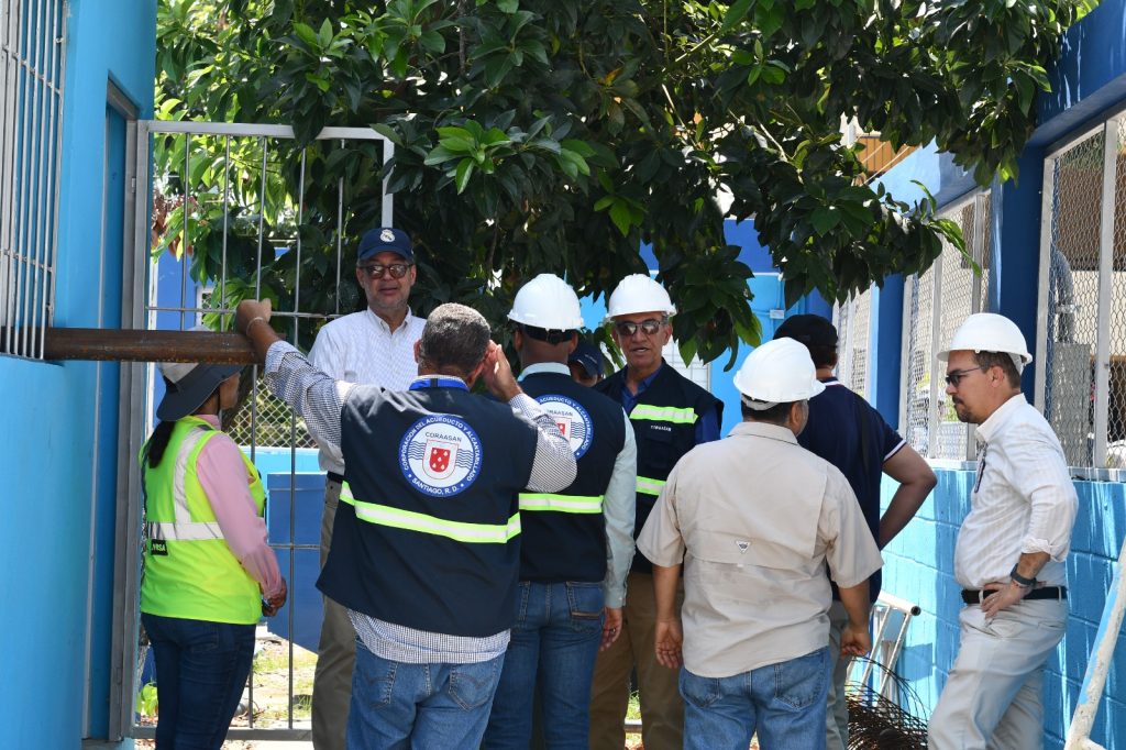 Coraasan construye estaciones de bombeo para mejorar el saneamiento del rio Yaque