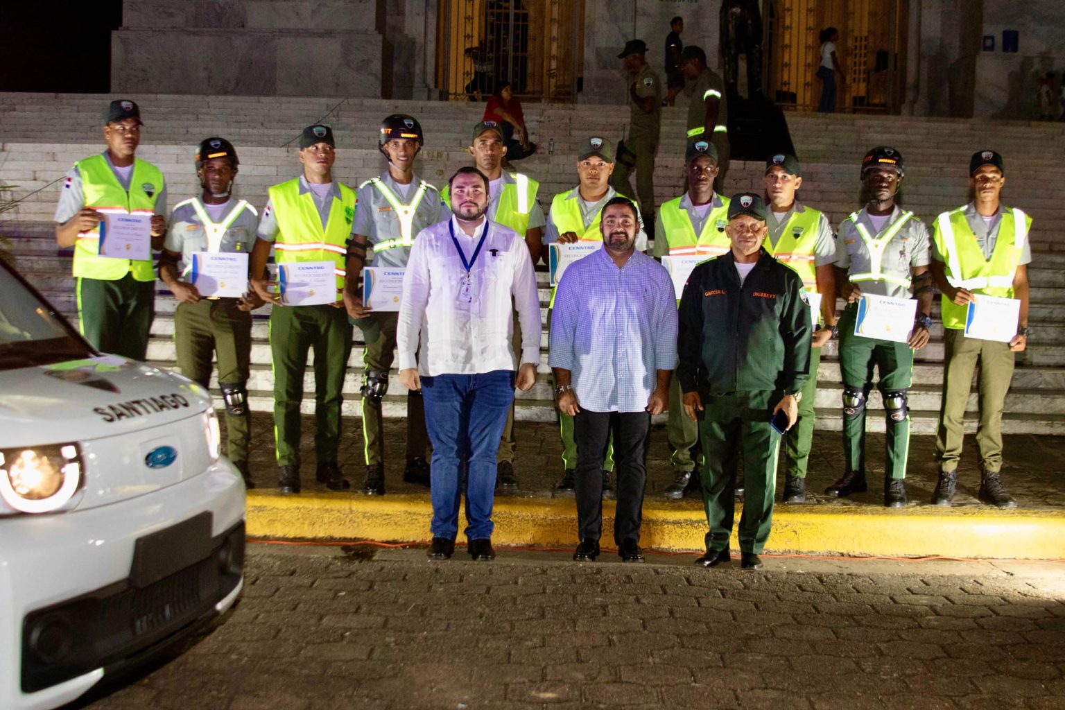 DIGESETT Recibe Donacion de Vehiculos Electricos Marca Cenntro para Modernizar su Flota