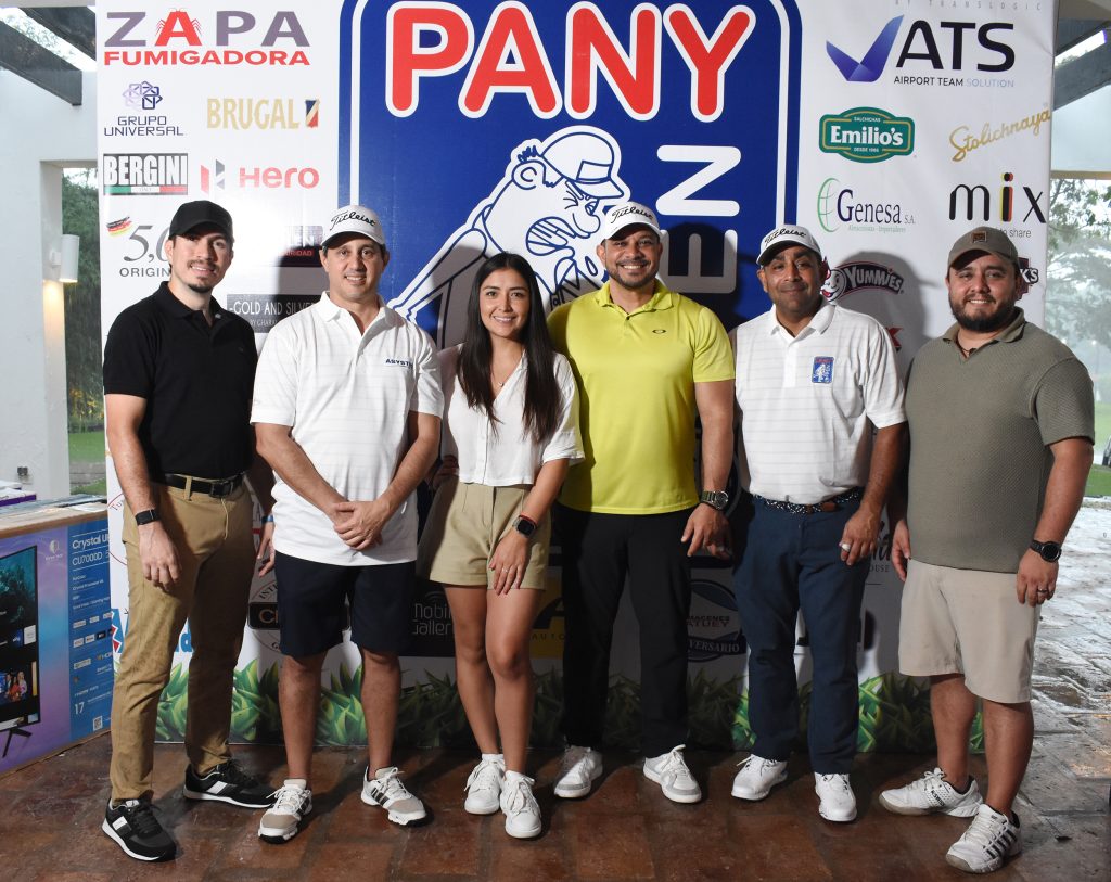 Asystec Realizó en Camaradería Séptimo Torneo de Golf del Pany Open  En Memoria  de Rafik Pérez Foto Principal Alexbry Fernandez Raymond Marcelino Ana Sofia Dominguez Jose Enrique Valdez Martin Paniagua y Angel Salazar