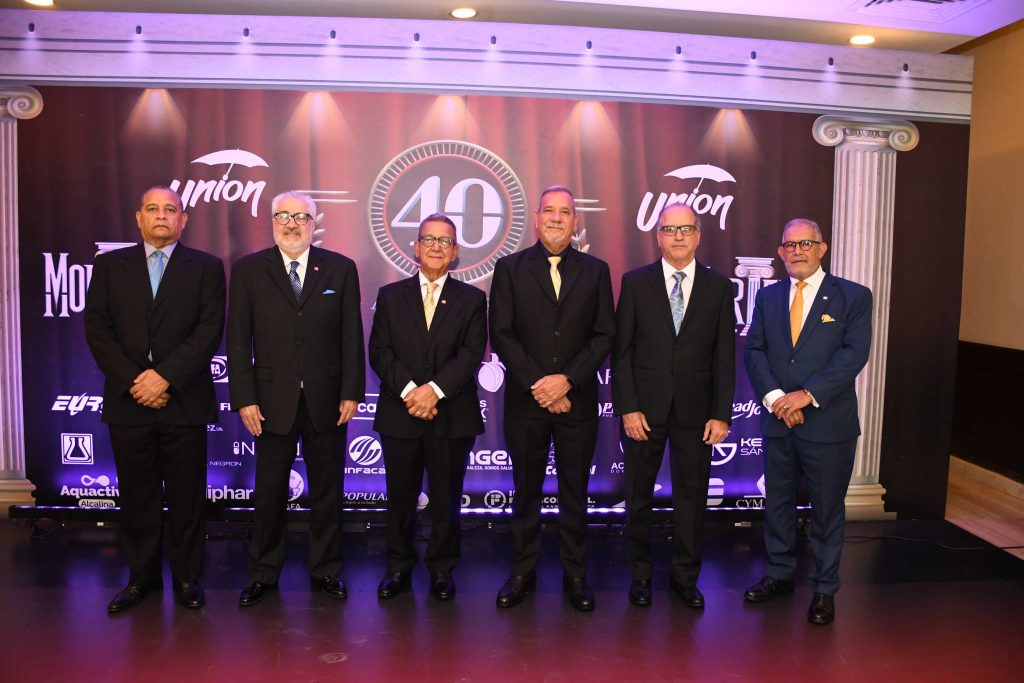 Unión de Farmacias celebra su 40 aniversario con la entrega de los Premios “Mortero de Oro” Francisco Murilla Julio Cesar Curiel Raul Hernandez Castanos Jose Agustin Espinal Carlos Ramon Berges y Binio Brea