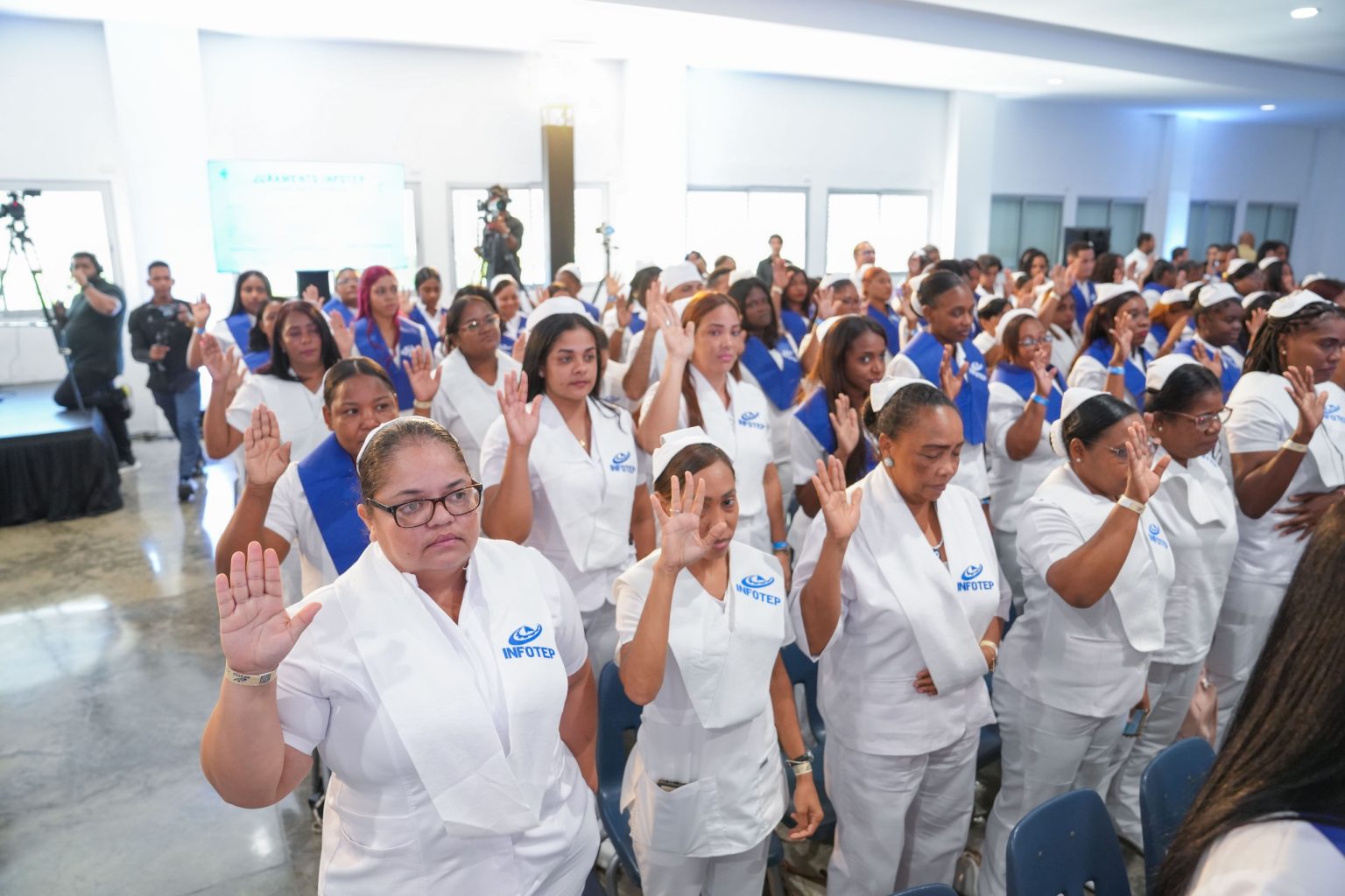 INFOTEP celebra graduacion auxiliares de enfermeria