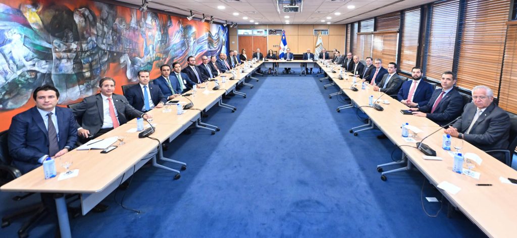 Junta Monetaria autoriza liberación de RD$35,000 millones para adquisición y construcción de viviendas Junta Monetaria autoriza liberacion