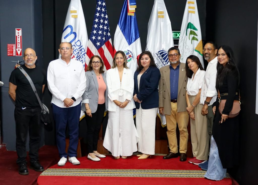 Patricia Aguilera Maria Belissa Ramirez de Zaiek y Carlos Andujar