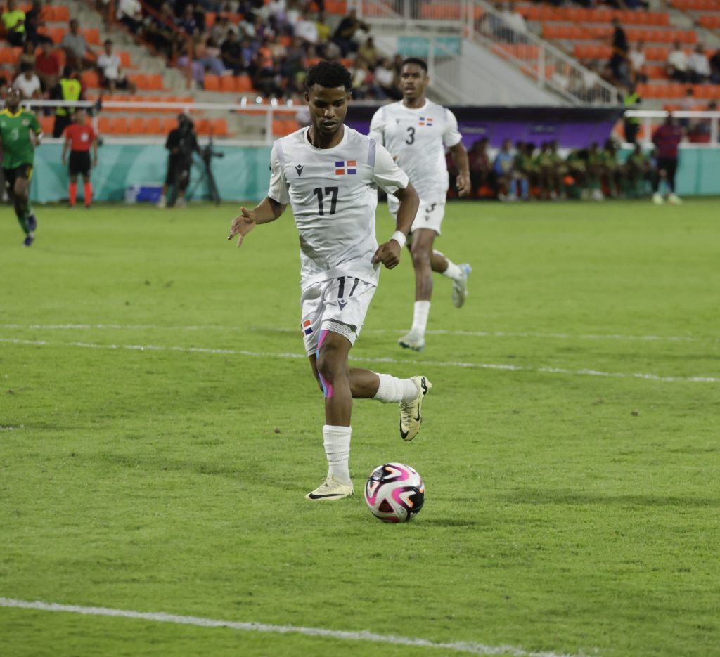 Dorny Romero continúa afianzándose como goleador histórico de la Sedofútbol en Liga de Naciones de Concacaf SFL8764