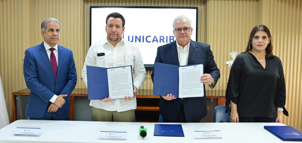 UNICARIBE y la Comision Nacional de Golf firman convenio para democratizar el acceso al golf en Republica Dominicana