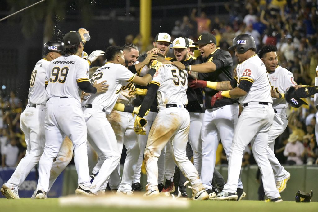 Estrellas Orientales dejan sin opciones a las Águilas Cibaeñas en el Round Robin Aguilas dejan tendidos en el terreno a los Tigres